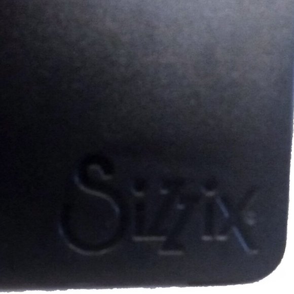 Sizzix Die Cutter Basic Shapes Butterfly Hearts Circles 658300-Orig. Lg. Shapes - Picture 3 of 6